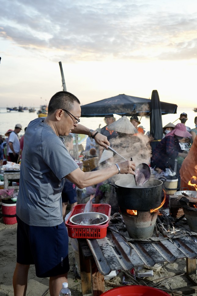 MC Lại Văn Sâm và nguyên tắc 'không ai được đụng vào mặt tôi' - Ảnh 7.