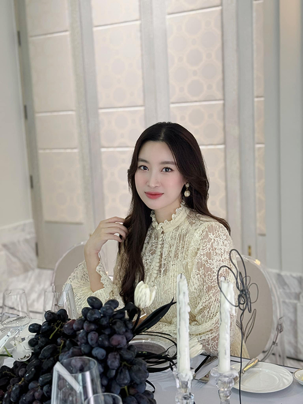 Hoa hậu Việt Nam hôn nhân viên mãn: Đỗ Mỹ Linh được cả nhà chồng yêu chiều vì 'đẹp nết' - Ảnh 7.