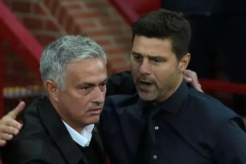 Cổ động viên mong muốn Jose Mourinho sẽ dẫn dắt Chelsea thay cho Mauricio Pochettino.