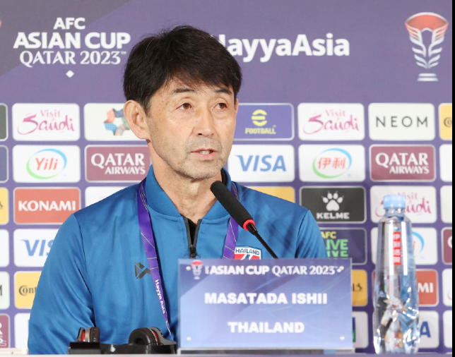 HLV Thái Lan muốn học trò học tập tinh thần Việt Nam ở Asian Cup 2023.