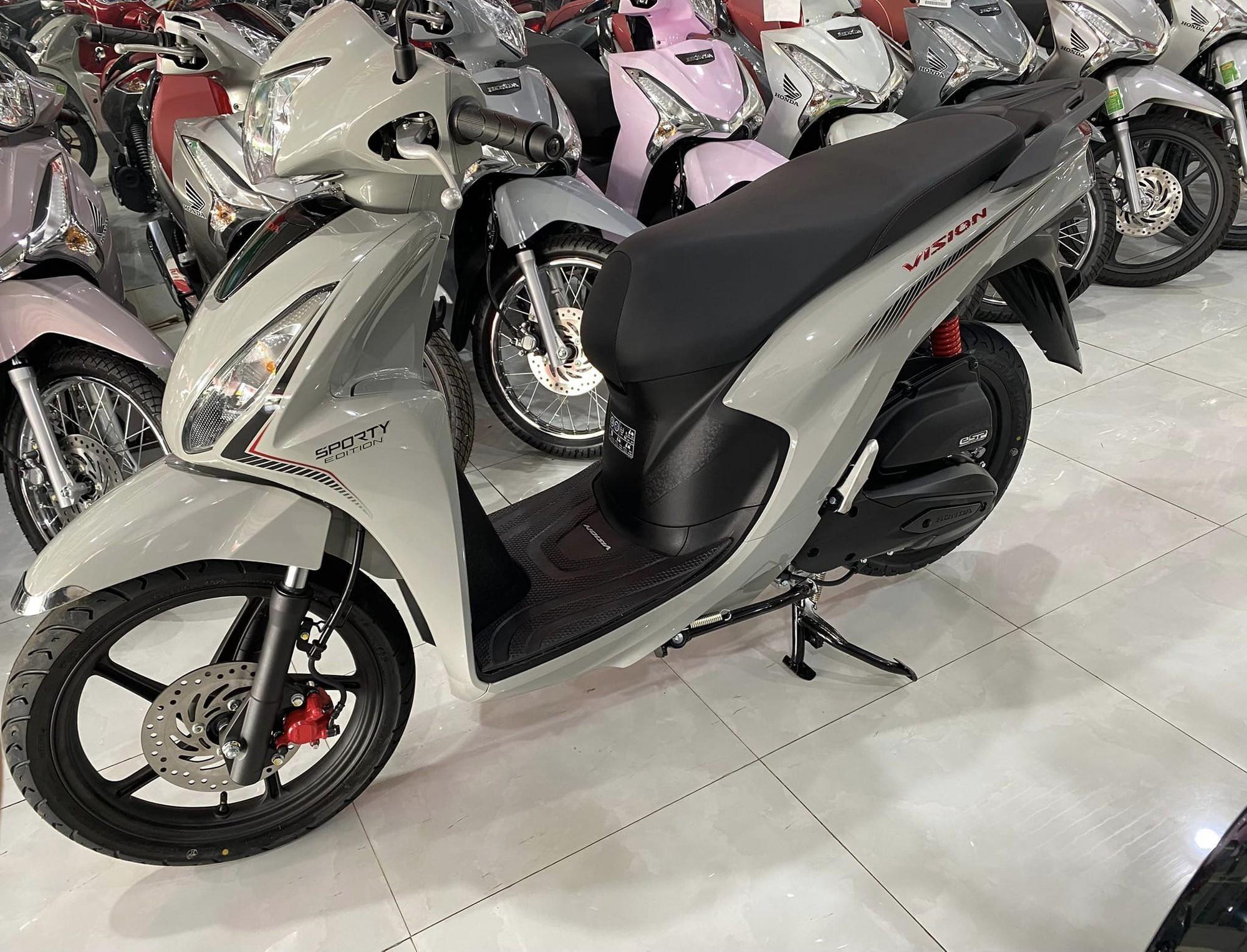 Giá xe ga Honda mới nhất: Giảm mạnh ngay từ đầu năm, SH, Vision, Air Blade còn dưới cả giá đề xuất - Ảnh 6.