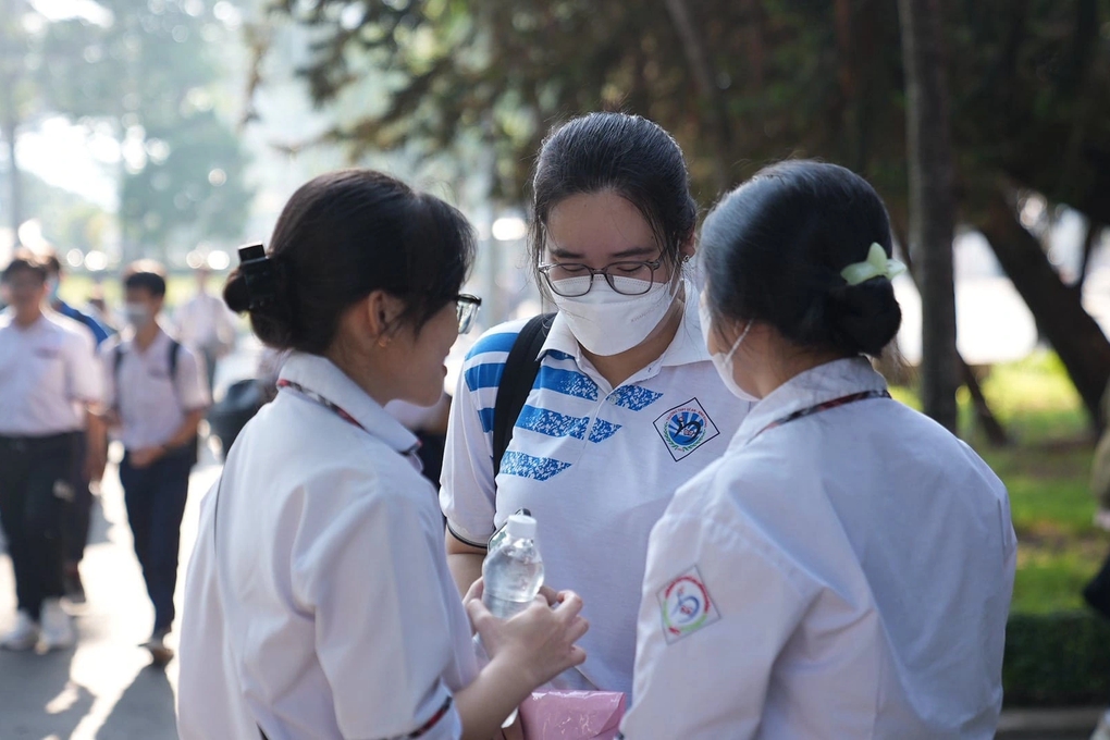 TPHCM: Gần 100.000 thí sinh giành suất vào đại học sớm - Ảnh 4.