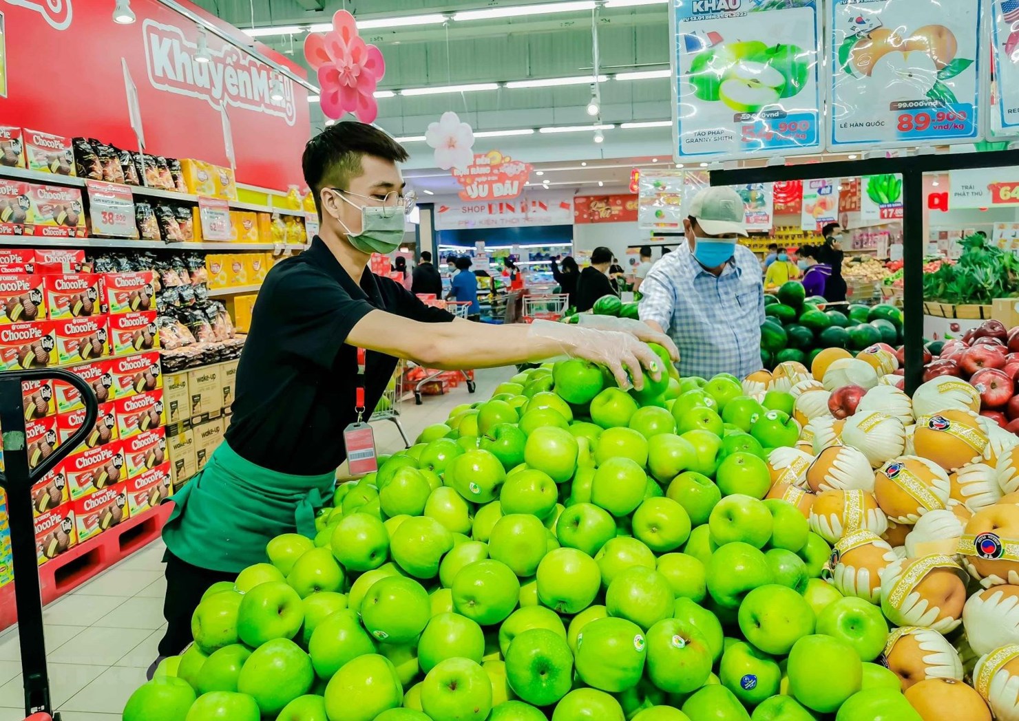 Các bộ, ngành, địa phương chuẩn bị đầy đủ nguồn hàng và đảm bảo thông suốt hoạt động cung ứng, lưu thông, phân phối hàng hóa.