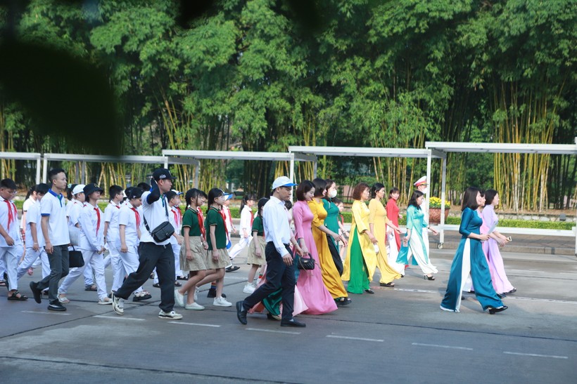 Đây sẽ là những kỷ niệm khó quên của mỗi em học sinh.