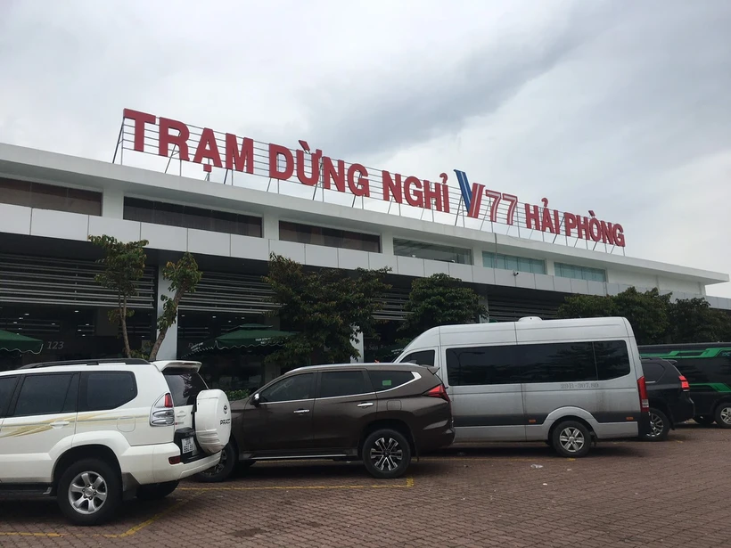 Thực hiện đấu thầu trạm dừng nghỉ cao tốc.