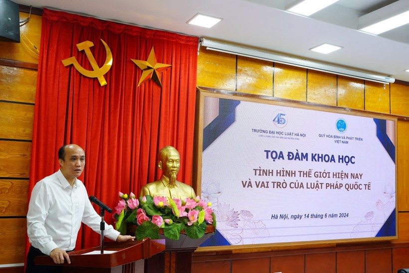 Theo PGS. TS Tô Văn Hoà - Phó Hiệu trưởng Trường ĐH Luật Hà Nội, phát biểu.