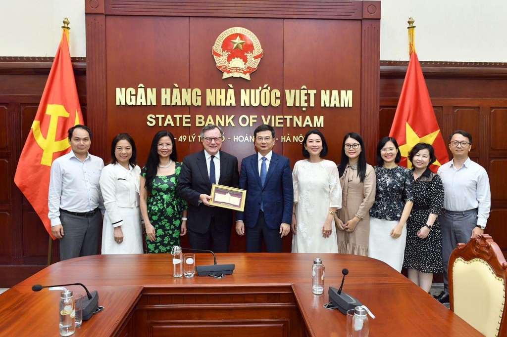 4.Ngài José Viñals gặp gỡ Phó Thống đốc Ngân hàng Nhà nước Việt Nam Phạm Thanh Hà