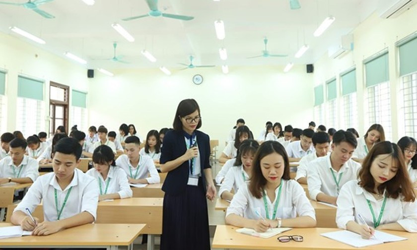 kiem-dinh-vien-2214-8185.jpg