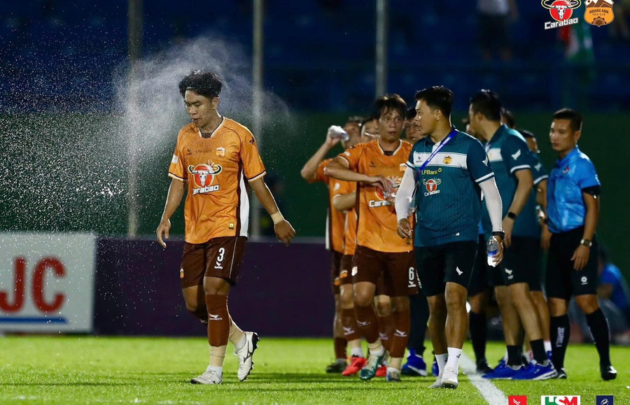 Hoàng Anh Gia Lai so tài Công an Hà Nội ở vòng 7 V-League.