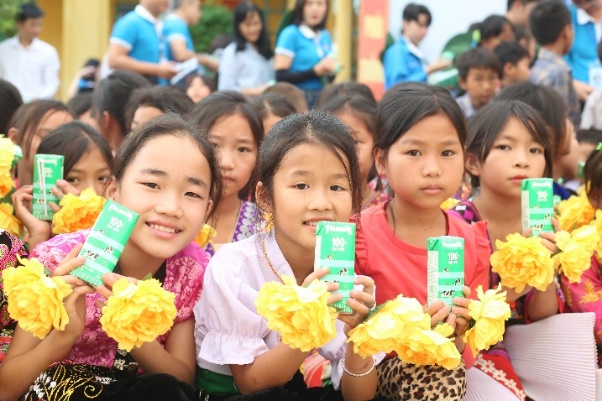 thuc hanh esg tai doanh nghiep di dau ve phat trien ben vung  vinamilk hinh 4