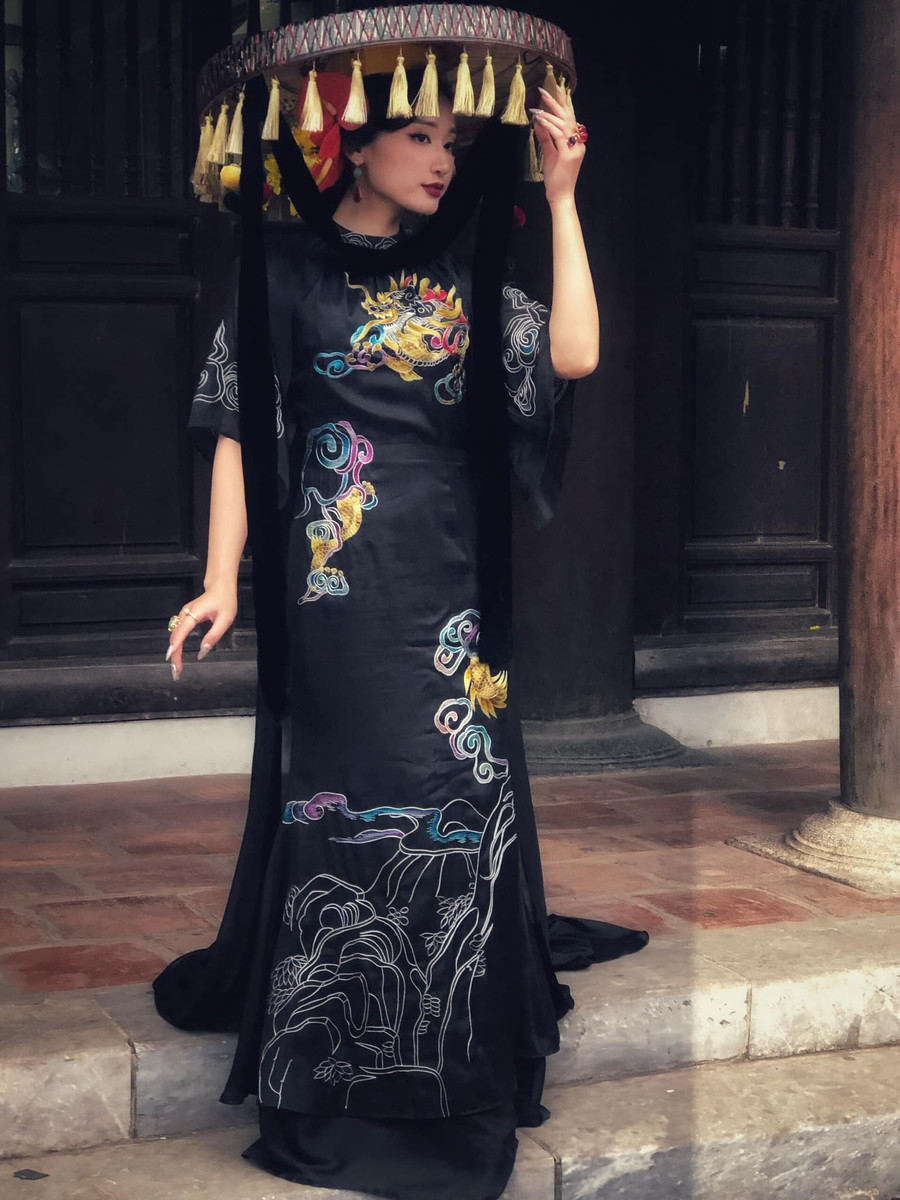 lan-toa-bieu-tuong-vuong-quyen-trieu-nguyen-1.jpg