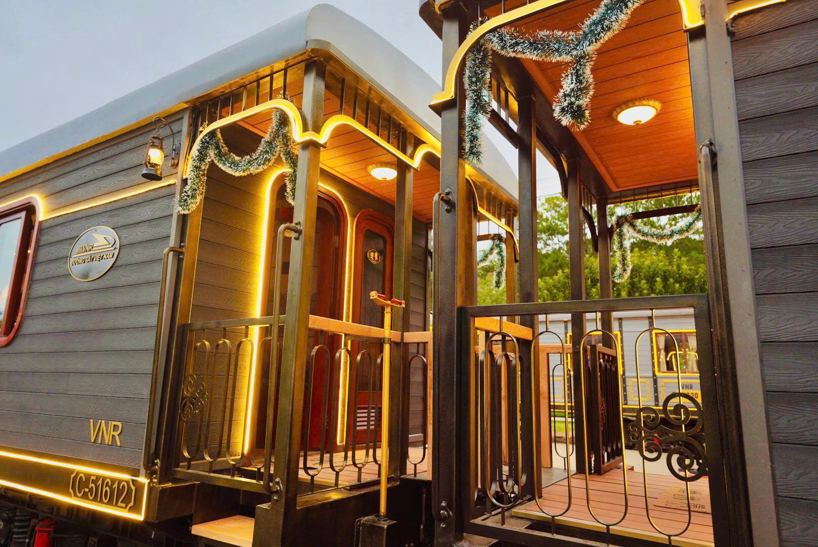 hinh anh an tuong tren doan tau hoang hau chay tuyen da lat trai mat hinh 4