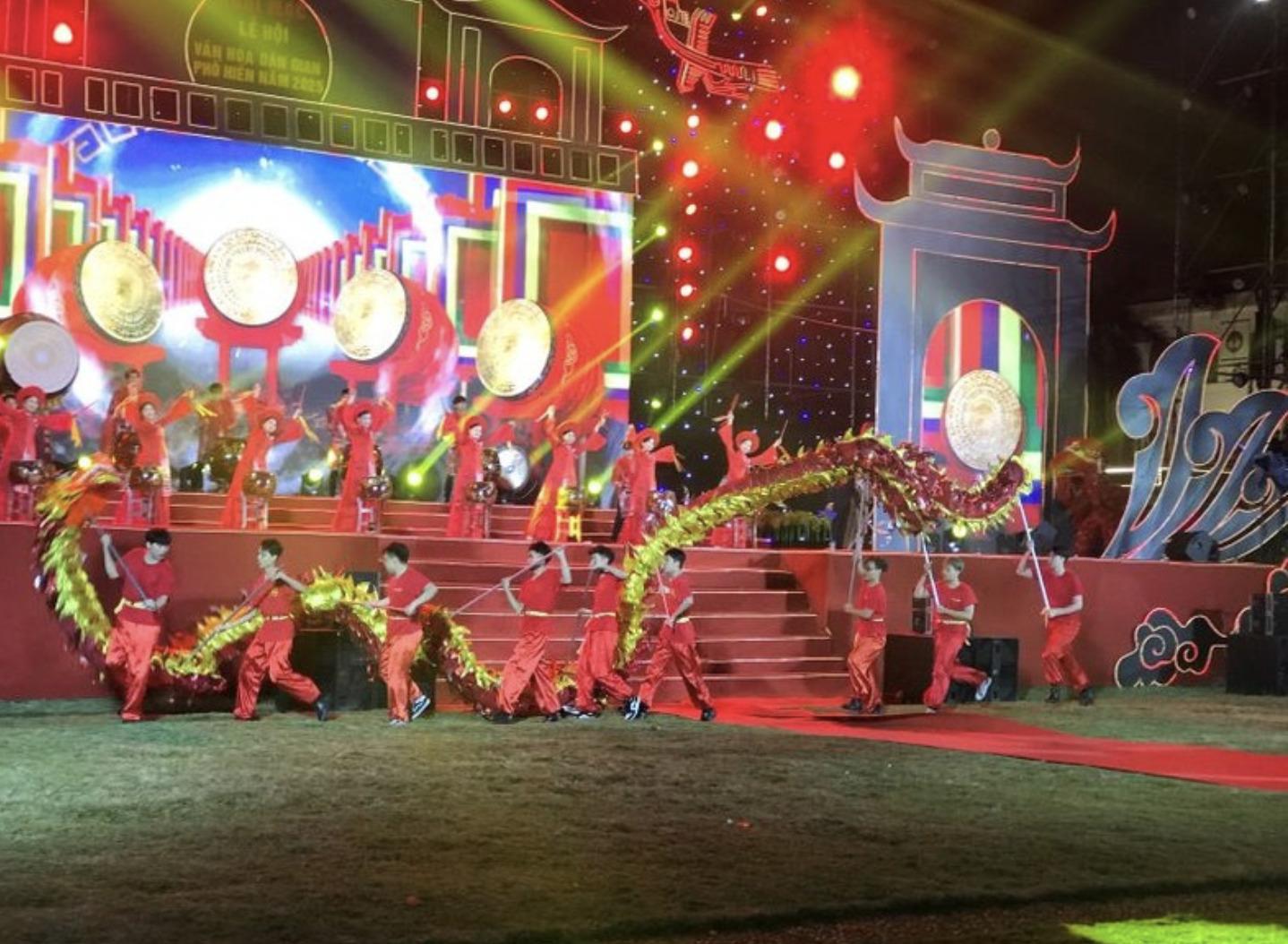 dac sac chuong trinh khai mac le hoi van hoa dan gian pho hien 2025 hinh 2
