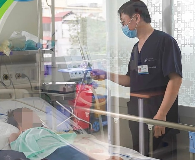 Bệnh nhi đang được chăm sóc, điều trị tích cực tại Bệnh viện Nhi trung ương. Ảnh: Bệnh viện cung cấp