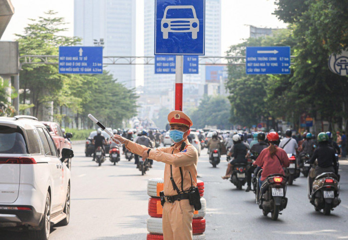 ha noi tp hcm nghien cuu xay dung cac lan duong tuyen duong danh rieng cho tung loai phuong tien hinh 1