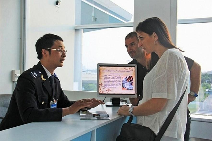 Bộ Tài chính đề xuất đồng bộ thủ tục hoàn thuế GTGT đối với hàng hóa của người nước ngoài, người Việt Nam định cư ở nước ngoài khi xuất cảnh. Ảnh: Internet.