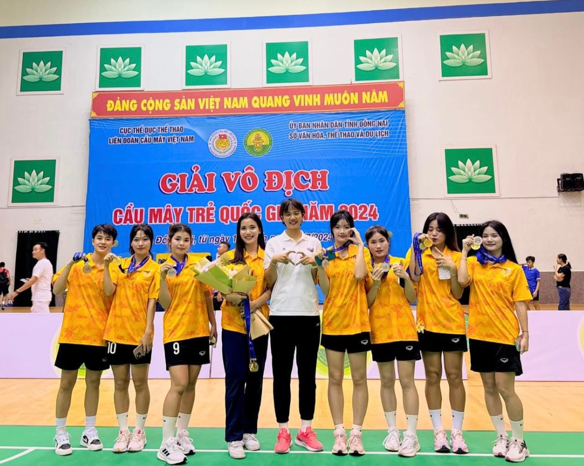 Ảnh màn hình 2025-05-15 lúc 21.22.29