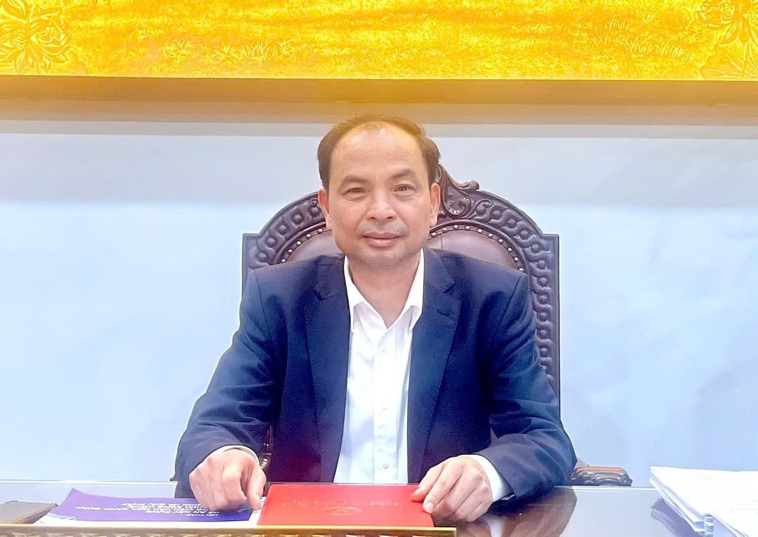 ong-nguyen-dinh-khuyen.jpg