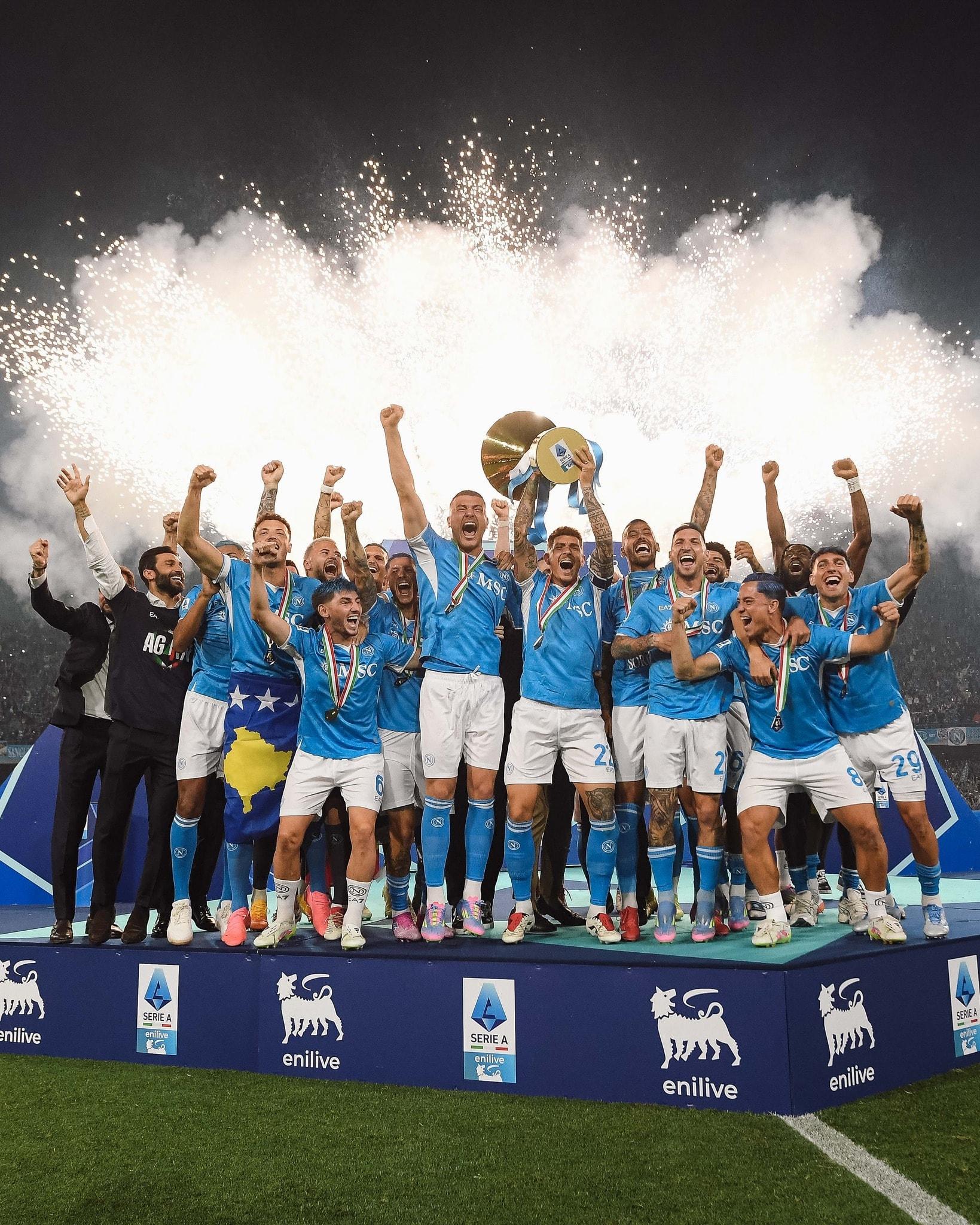 Các cầu thủ Napoli ăn mừng chức vô địch Serie A 2024/2025. Ảnh: SSC Napoli