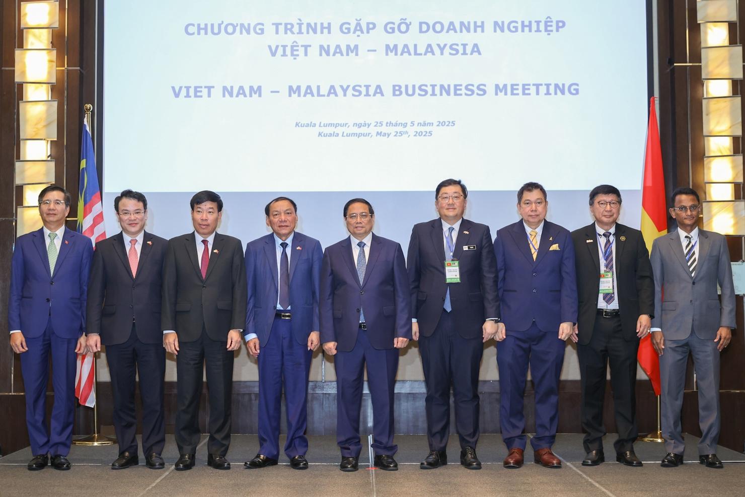 Chương trình “Gặp gỡ doanh nghiệp Việt Nam - Malaysia” do Bộ Tài chính Việt Nam phối hợp với Đại sứ quán Việt Nam tại Malaysia, Phòng Thương mại và Công nghiệp Malaysia tổ chức. Ảnh: VGP