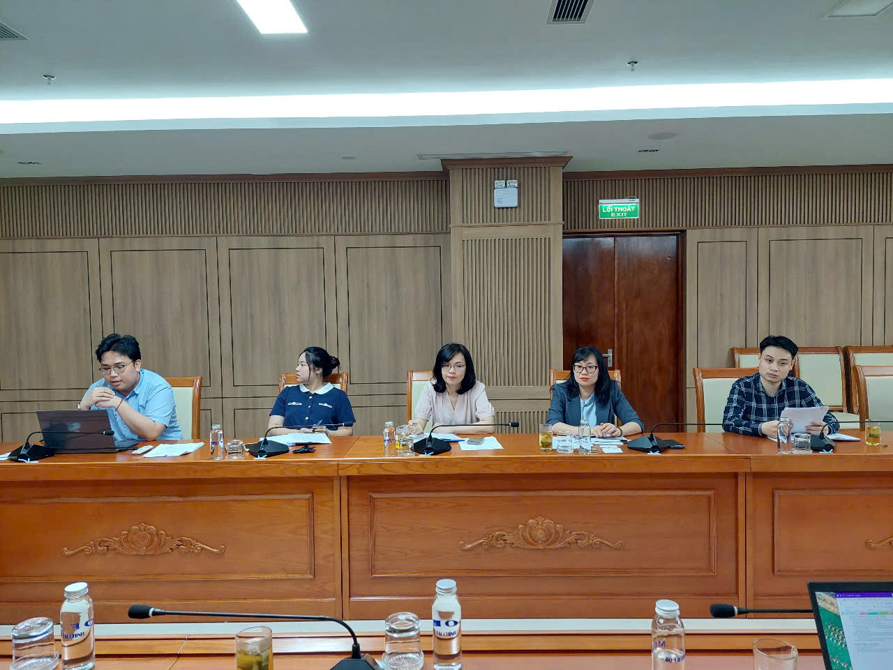 Đại diện Cục Đầu tư nước ngoài chia sẻ các thông tin cập nhật về hợp tác kinh tế, đầu tư, thương mại Việt Nam – EU và Hà Lan.