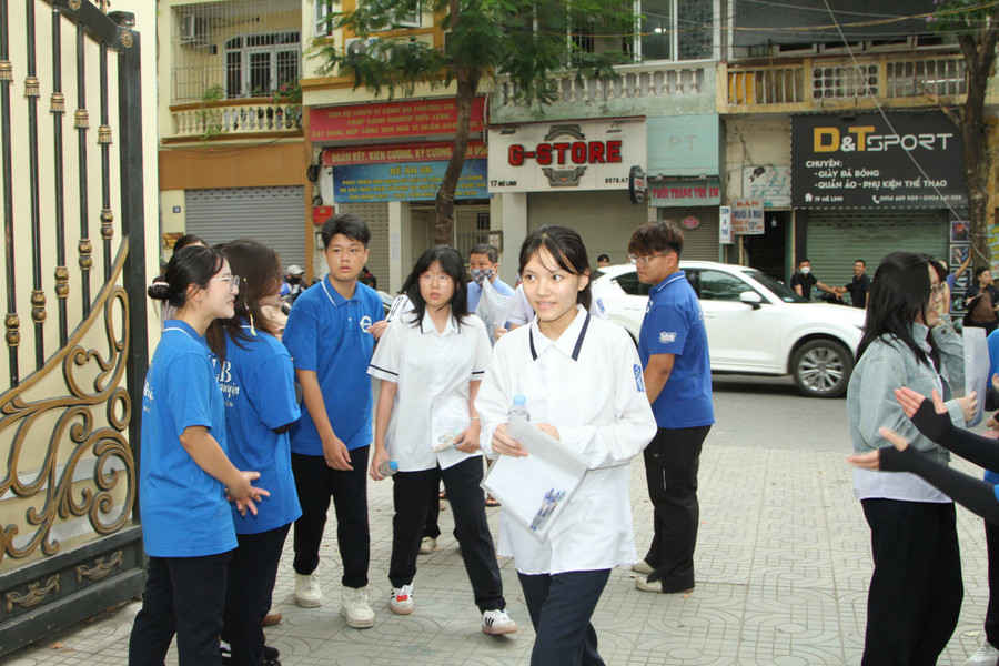 thi-vao-10-2025-4.jpg