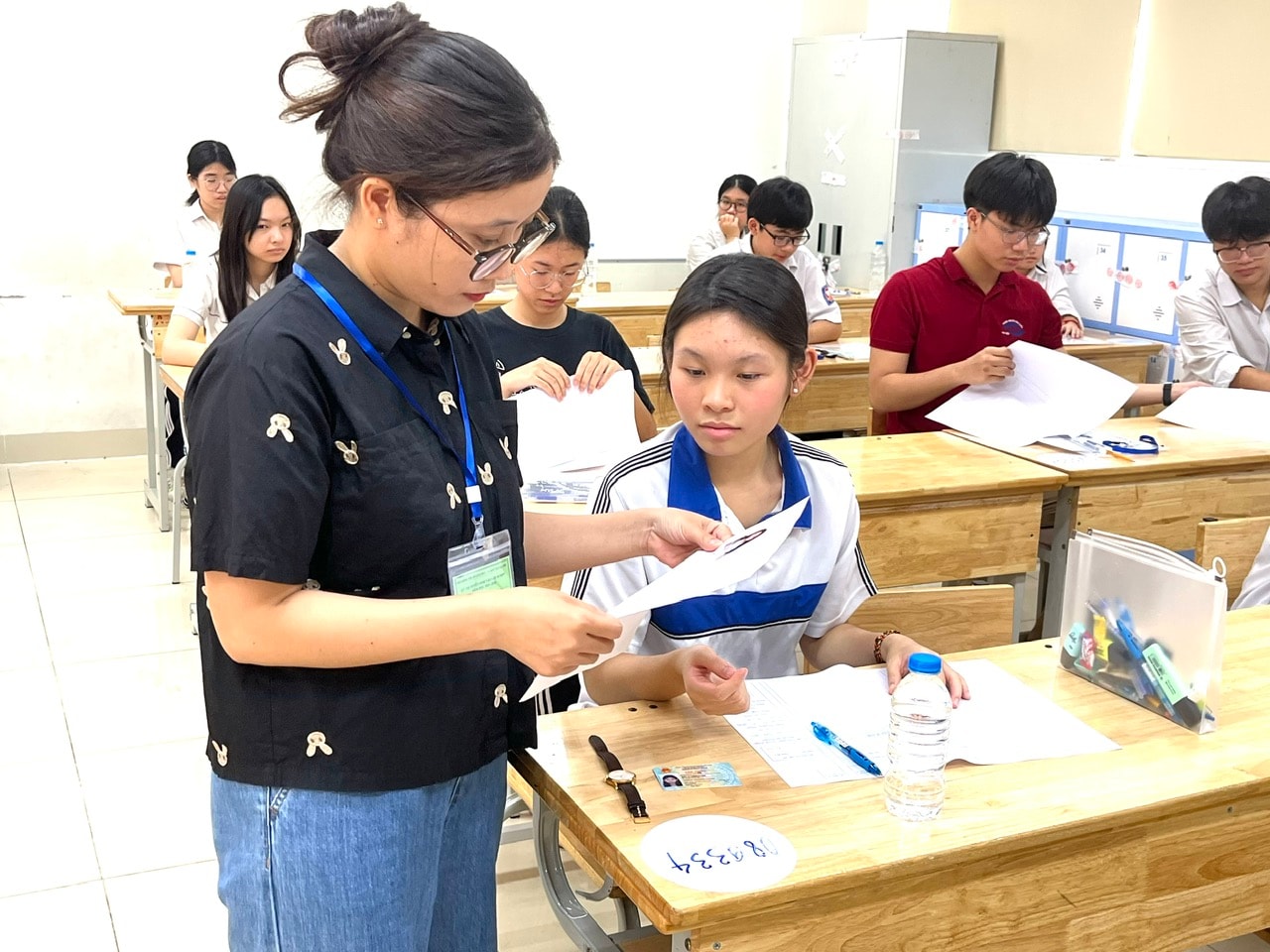 Thí sinh Hà Nội đã hoàn thành ba bài thi vào lớp 10 THPT công lập năm học 2025-2026. Ảnh: Lê Nguyễn