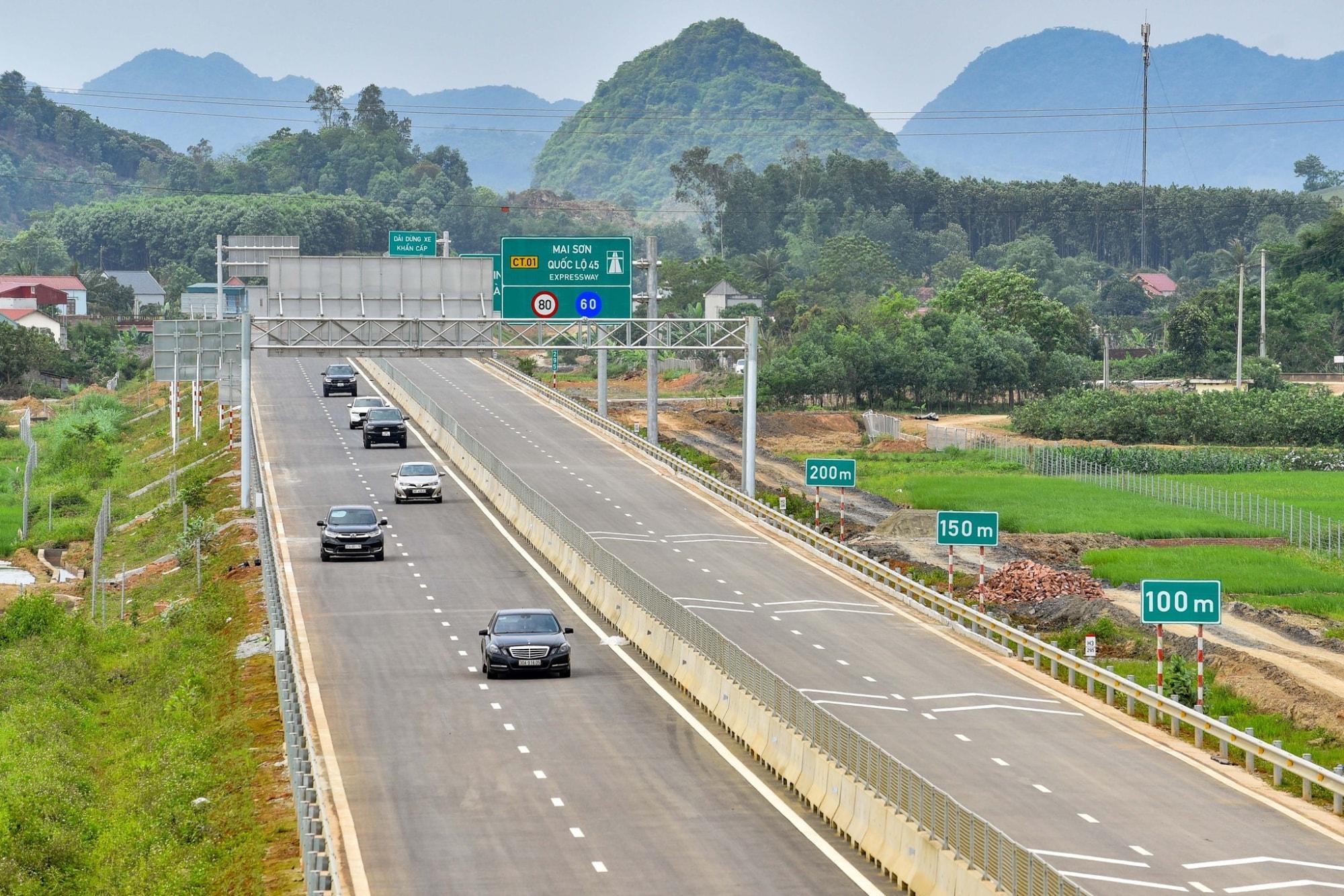 Đề xuất thu phí 5 tuyến cao tốc do Nhà nước đầu tư. Ảnh minh họa.