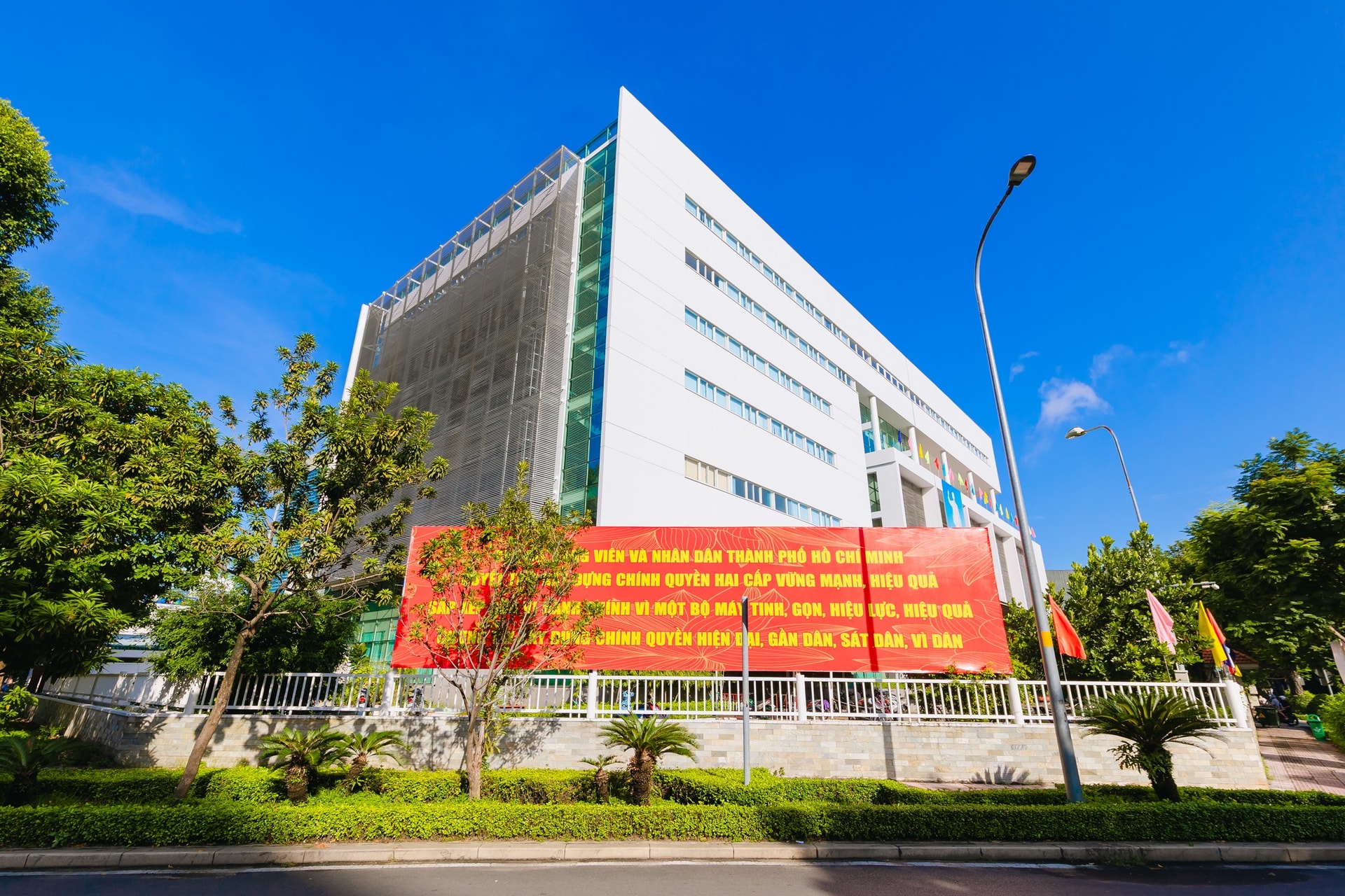a242.hcm-chinh-quyen-2-cap.jpg