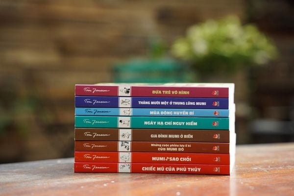 Độc giả mọi lứa tuổi có cơ hội khám phá cuộc đời của nhà văn Tove Jansson và thế giới Moomin một cách lôi cuốn