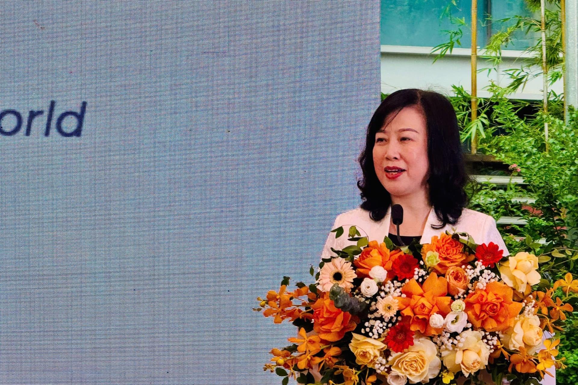 mit-tinh-bo-truong-phat-bieu.jpg