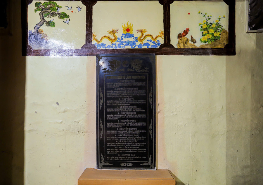 Danh bia 11 tiến sĩ làng Nguyệt Viên. nghe-nguyet-vien-mach-nguon-hieu-hoc-chay-mai-4.jpg