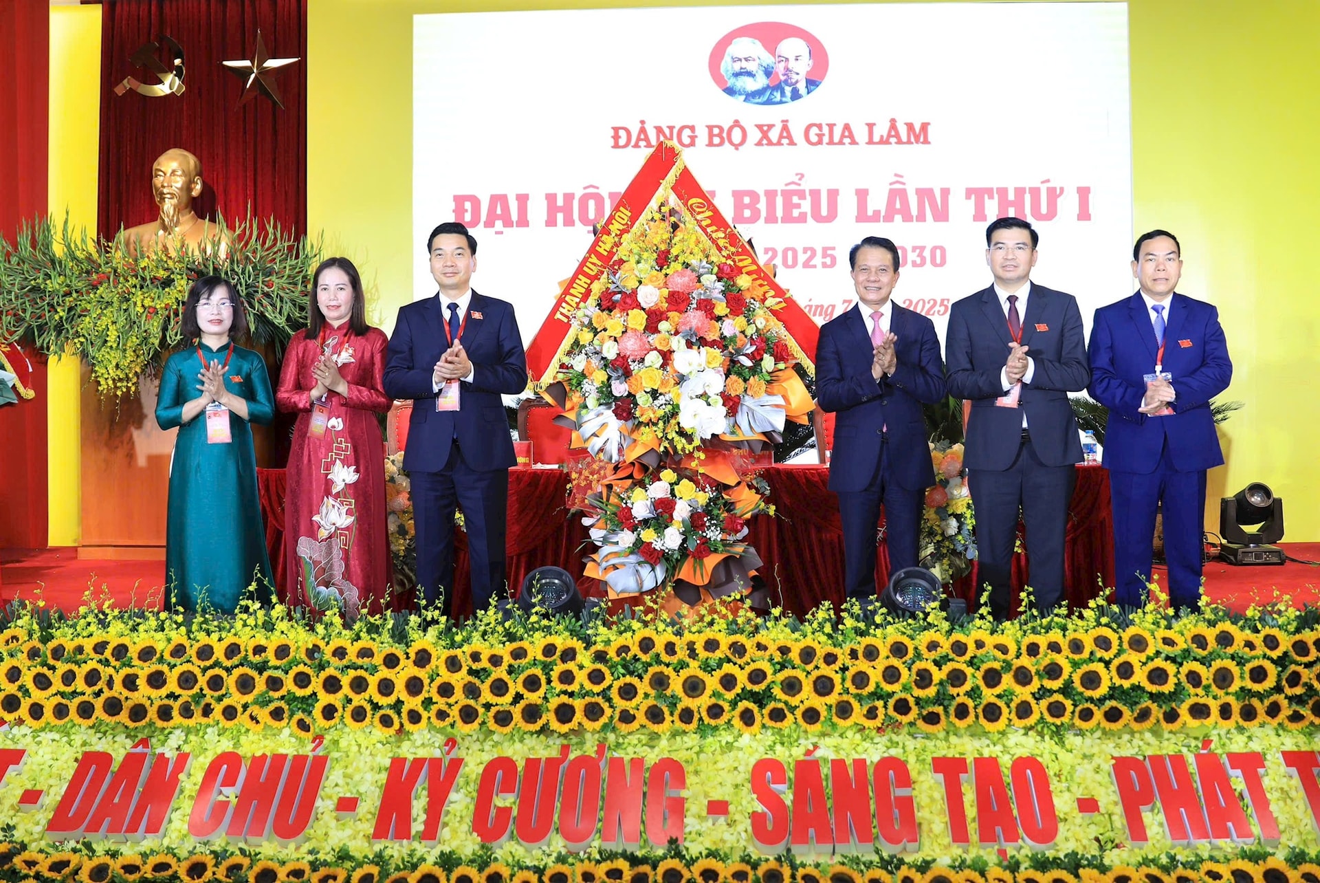 gia-lam-hoa8.jpg