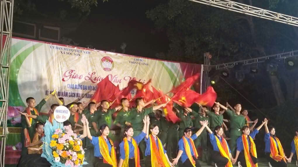 Phong trào văn hóa - văn nghệ thường xuyên được tổ chức nhằm nâng cao đời sống tinh thần cho nhân dân. Ảnh: Sóc Sơn