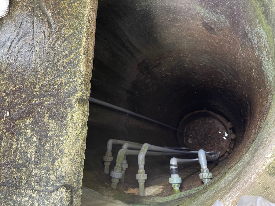 Chiếc giếng nước ngọt duy nhất còn sót lại ở làng chài Hải Minh. lang-chai-ven-bien-khat-nuoc-2.jpg