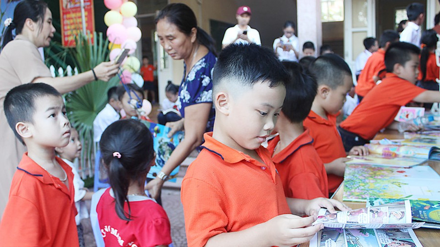 Ngày hội đọc sách - nơi các em nhỏ tìm thấy niềm vui và tình yêu với từng trang sách.