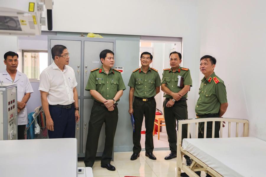 khao-sat-2.jpg