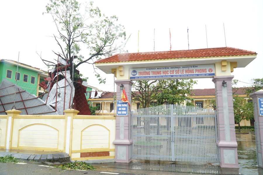 truong-hoc-thiet-hai-15.jpg