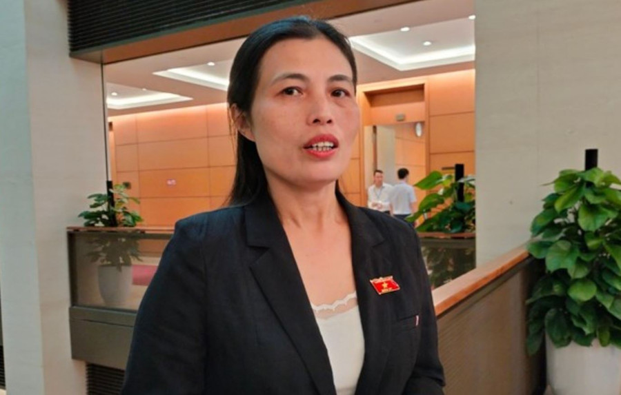 Bà Hồ Thị Minh. vun-tri-tue-vung-bien-cuong-3.jpg