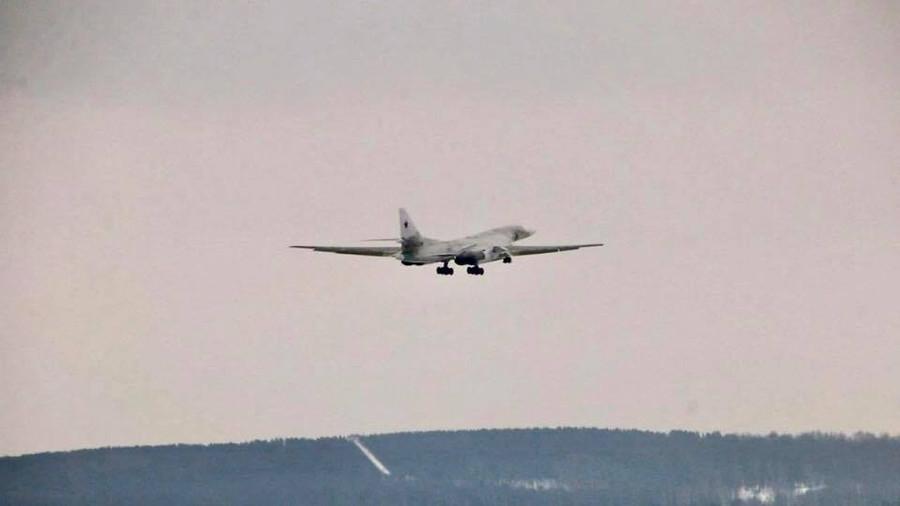pershyj-polit-modernizovanogo-tu-160m-1.jpg