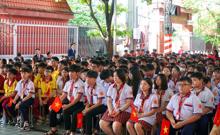 Học sinh Trường Nam Việt tại buổi Lễ Khai giảng. khai-giang-nam-viet-3.jpg