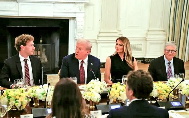 Các lãnh đạo công nghệ hàng đầu Mỹ dùng bữa tối cùng Tổng thống Donald Trump và phu nhân Melania