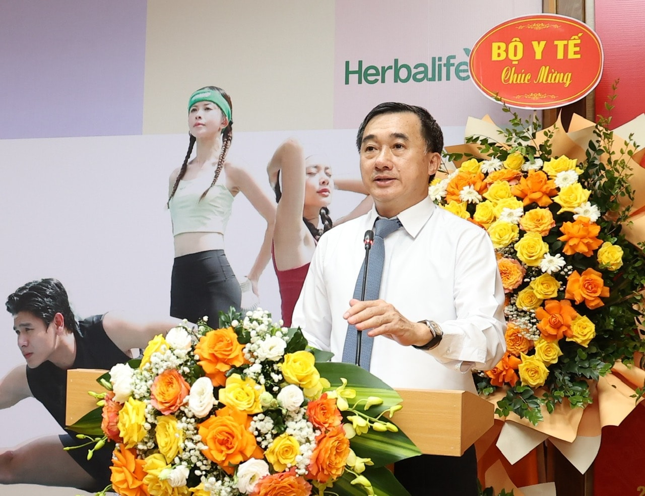 thu-truong.jpg