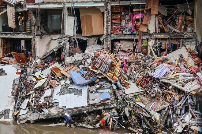 Lũ lụt nghiêm trọng đã khiến nhiều ngôi nhà bị hư hại nặng