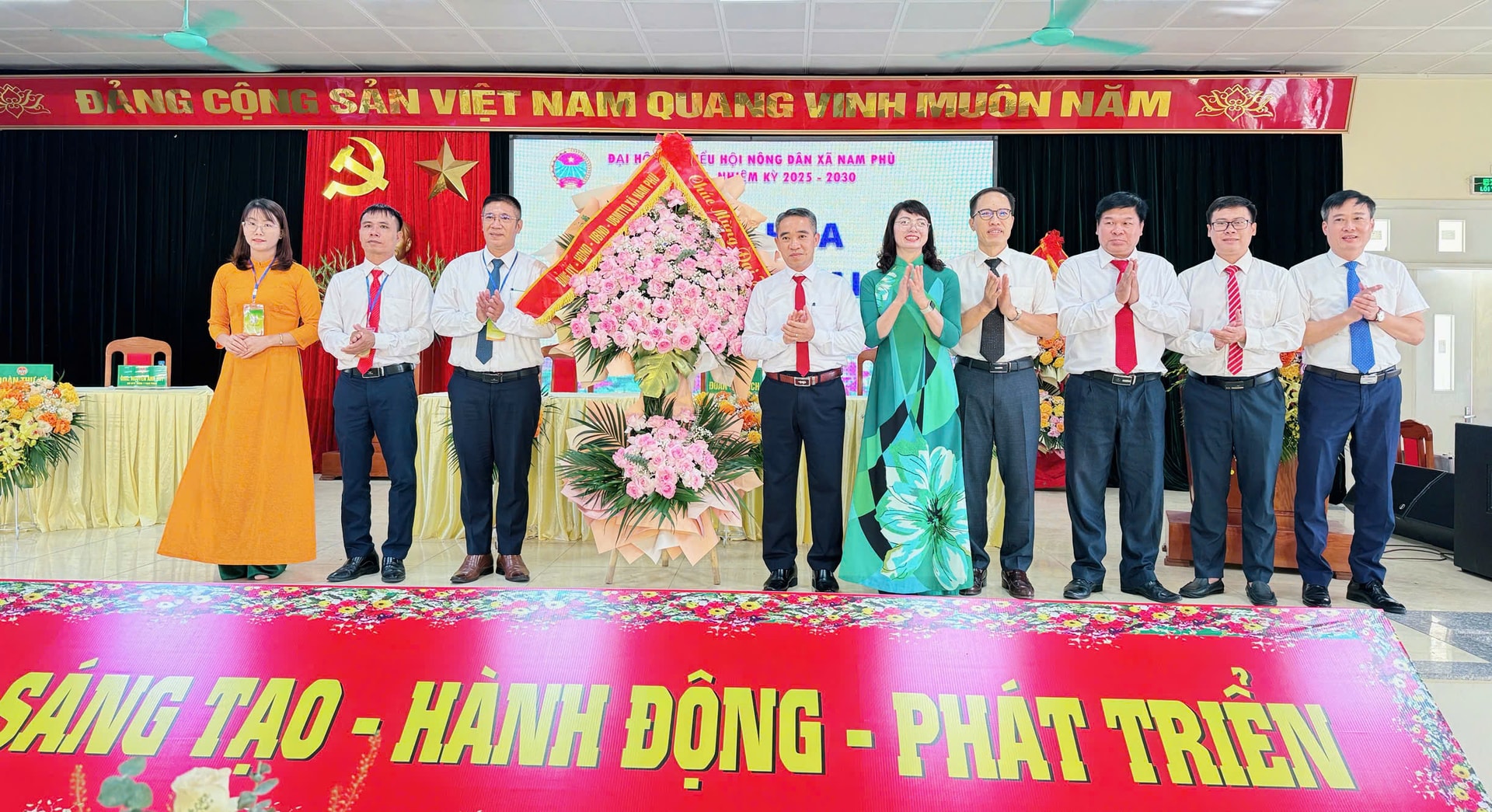 nam-phu.jpg