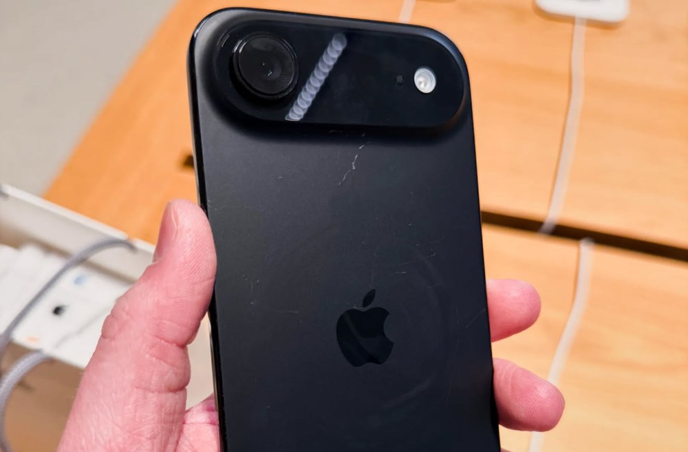 Apple tung giải pháp “cứu nguy” iPhone 17 khỏi trầy xước - ảnh 2