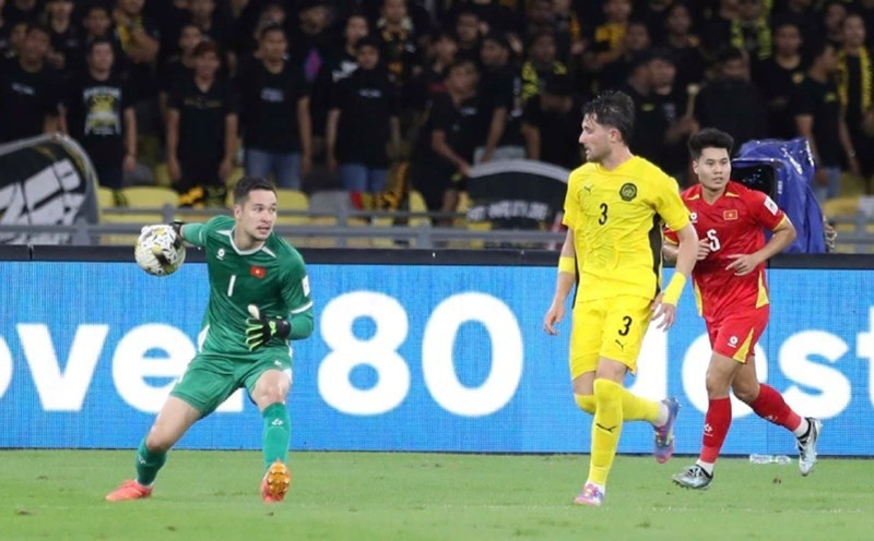 Tuyển Malaysia nguy cơ bị xử thua 0-3 trước tuyển Việt Nam vì sai phạm trong nhập tịch cầu thủ.