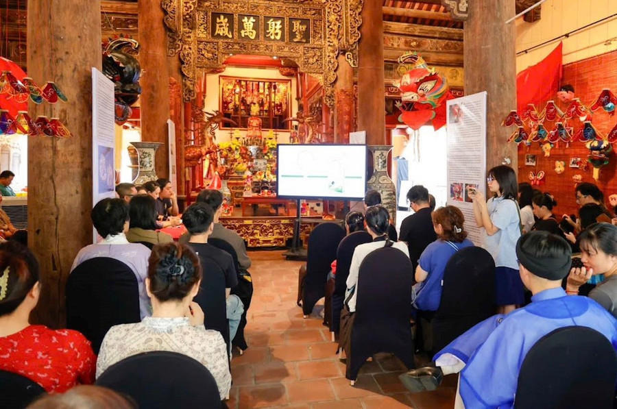 phuc-dung-do-choi-trung-thu-truyen-thong-1.jpg
