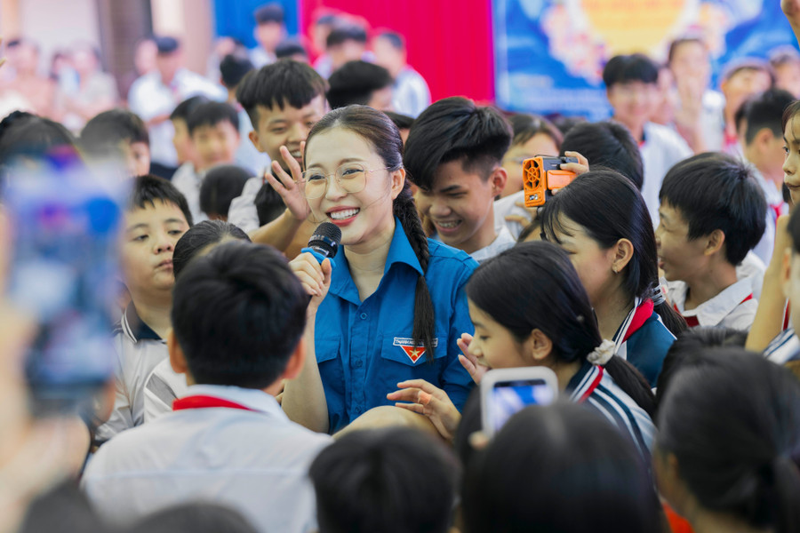 kieu-duy-trung-thu-2025-2.jpg