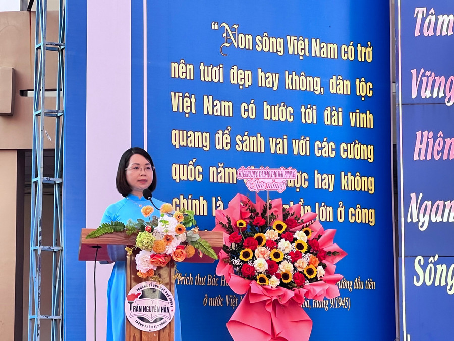 10-10-chuyen-de6.jpg